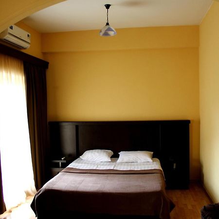 Avenue Hotel Tbilisi Bagian luar foto
