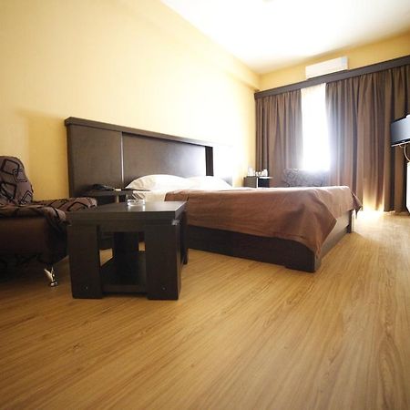 Avenue Hotel Tbilisi Ruang foto