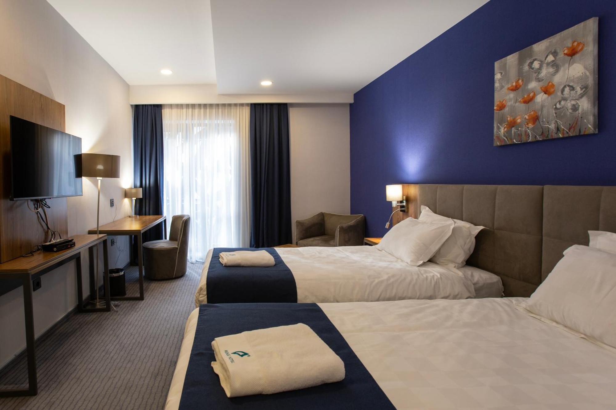 Avenue Hotel Tbilisi Bagian luar foto