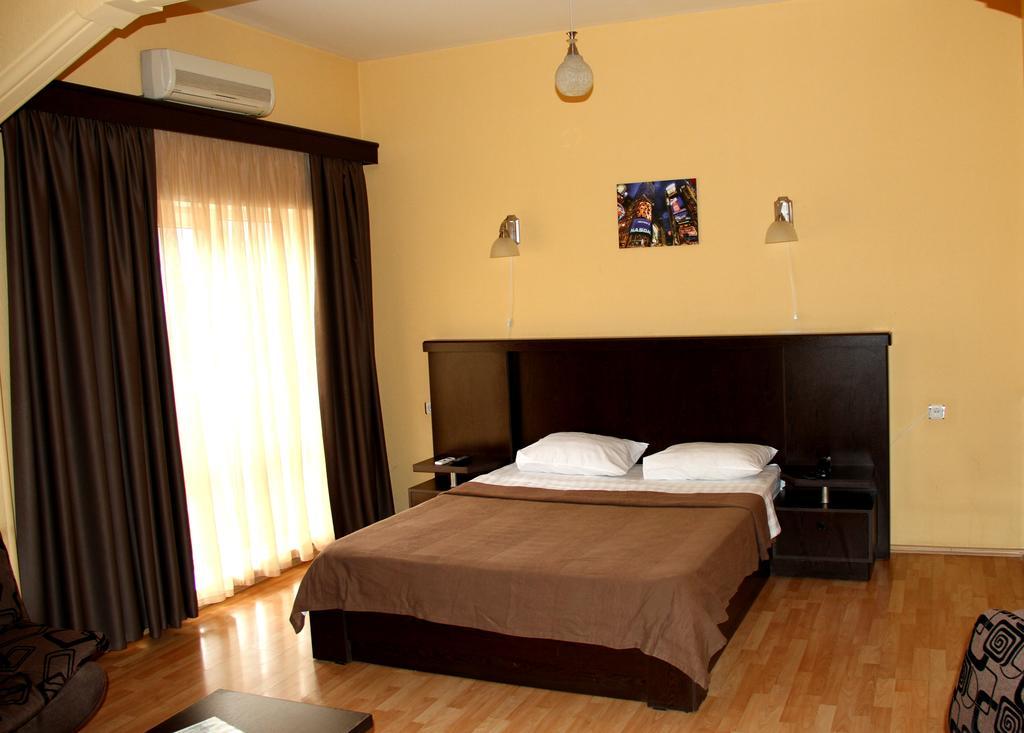 Avenue Hotel Tbilisi Ruang foto