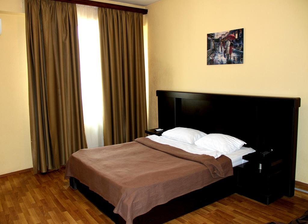 Avenue Hotel Tbilisi Ruang foto