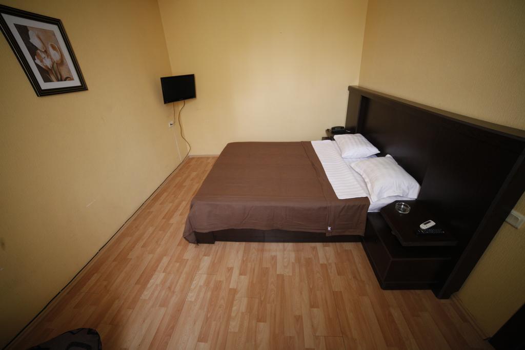 Avenue Hotel Tbilisi Ruang foto