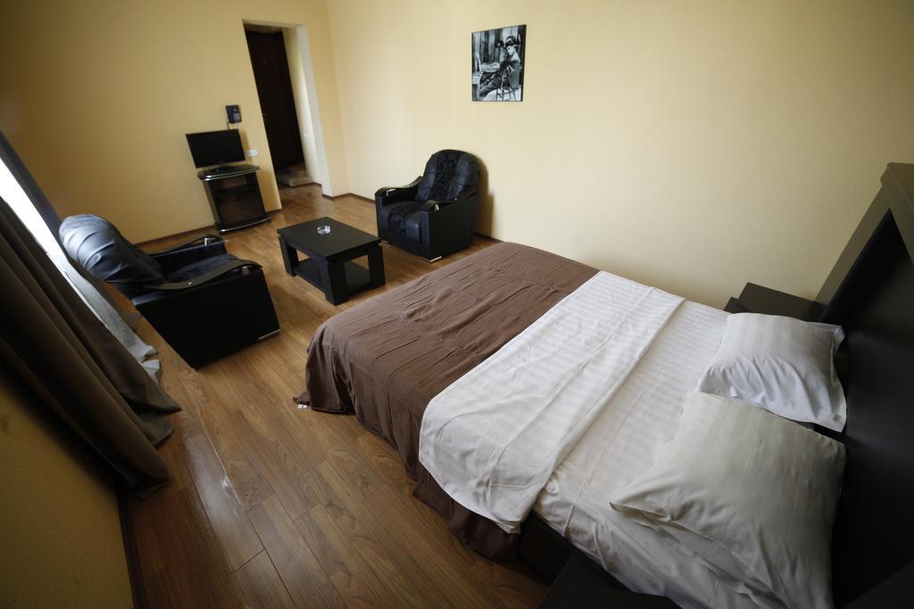 Avenue Hotel Tbilisi Ruang foto