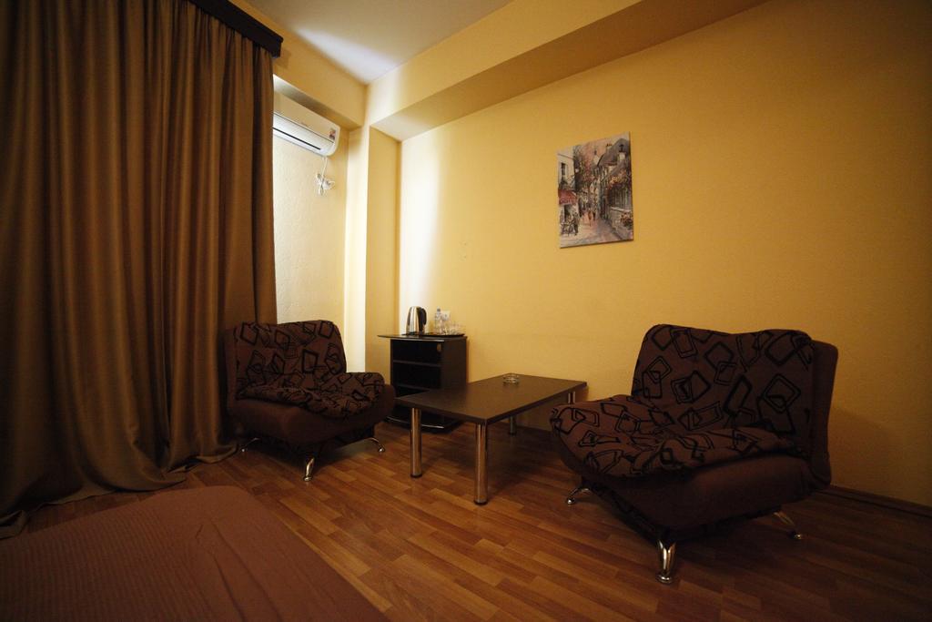 Avenue Hotel Tbilisi Ruang foto