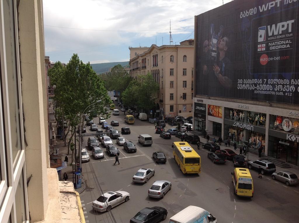 Avenue Hotel Tbilisi Bagian luar foto